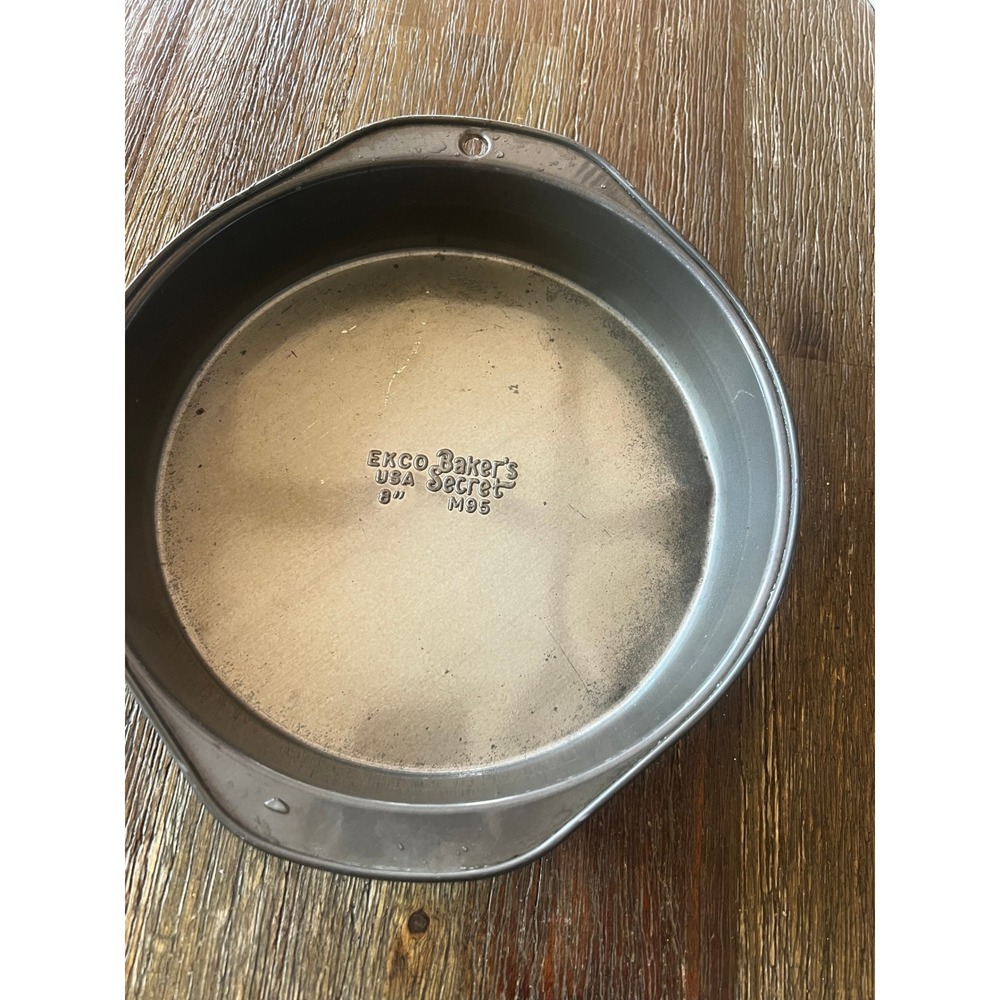 Vintage EKCO Baker's Secret 8 Inch Round Cake Pan M95 USA Steel Non-Stick Gray